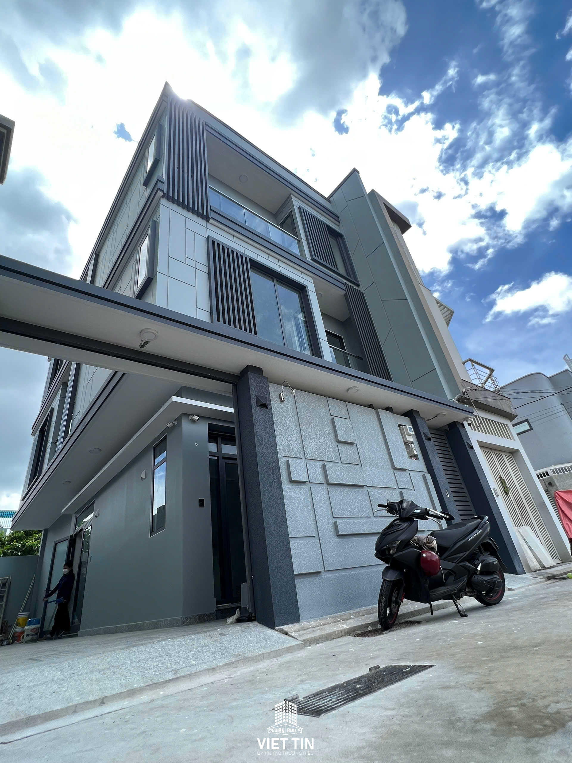 NHA PHO VINH LOC CHU QUYEN VIET TIN 4