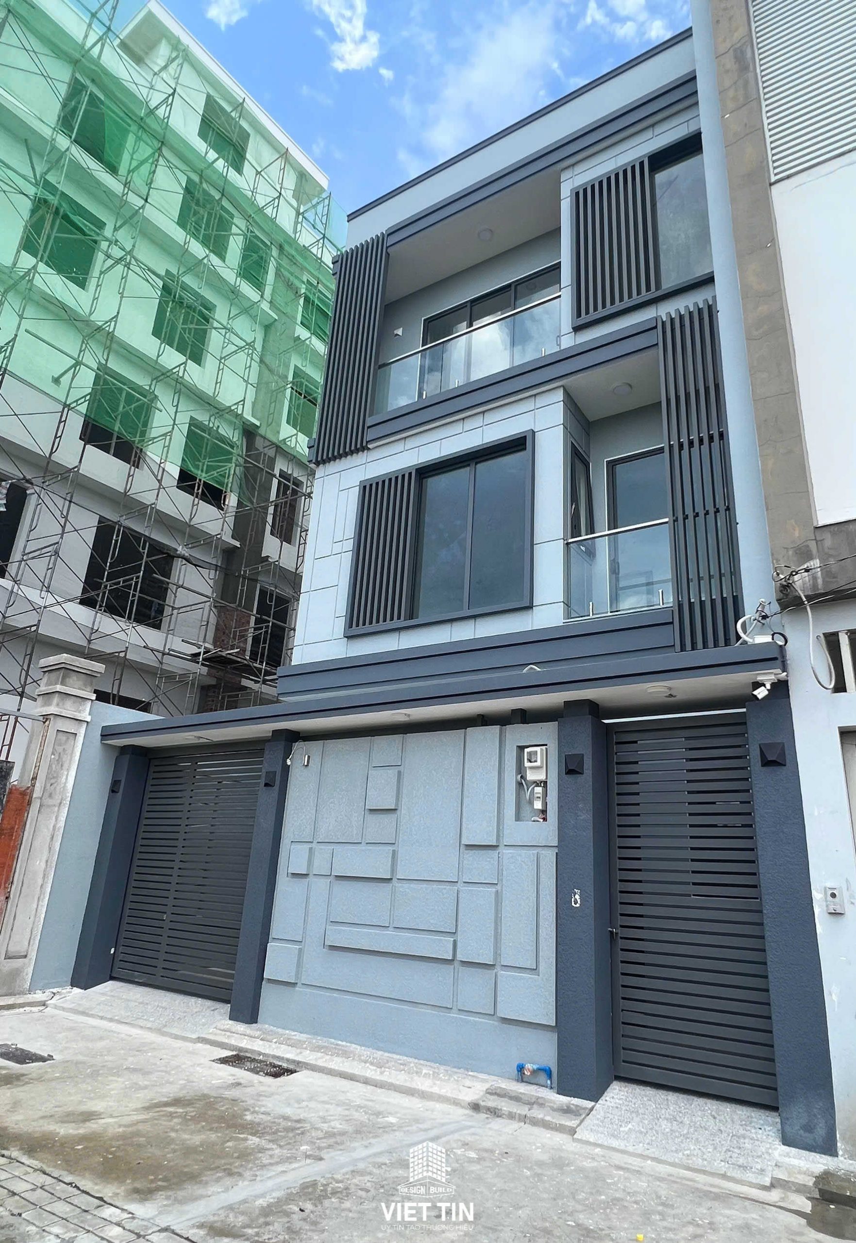 NHA PHO VINH LOC CHU QUYEN VIET TIN 9 scaled